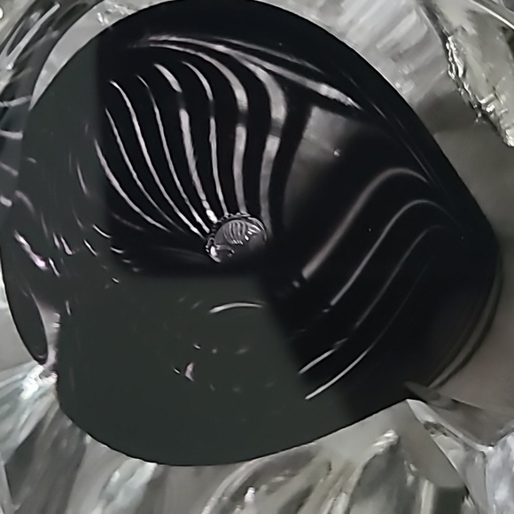Magnum Neil Duman large signed glass paperweight